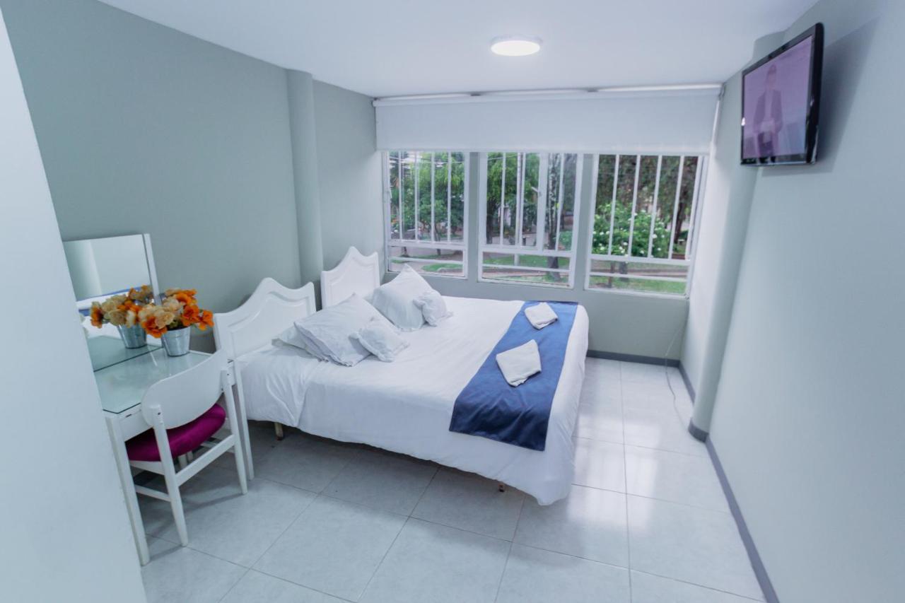 Apartasuites & Hotel Bogota Teusaquillo Bagian luar foto