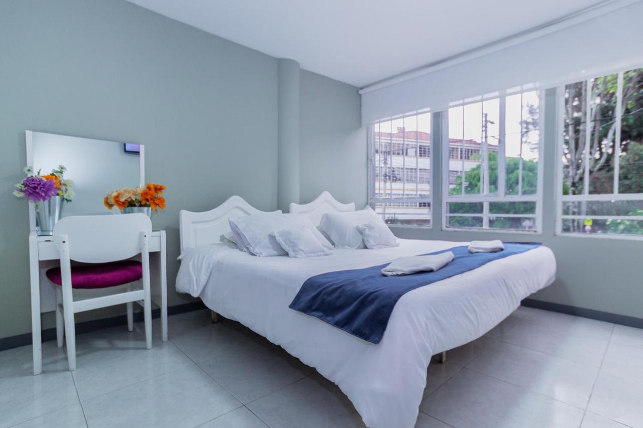 Apartasuites & Hotel Bogota Teusaquillo Bagian luar foto
