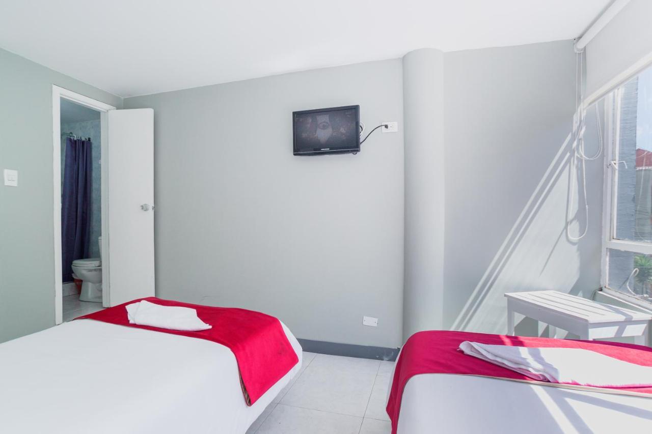 Apartasuites & Hotel Bogota Teusaquillo Bagian luar foto