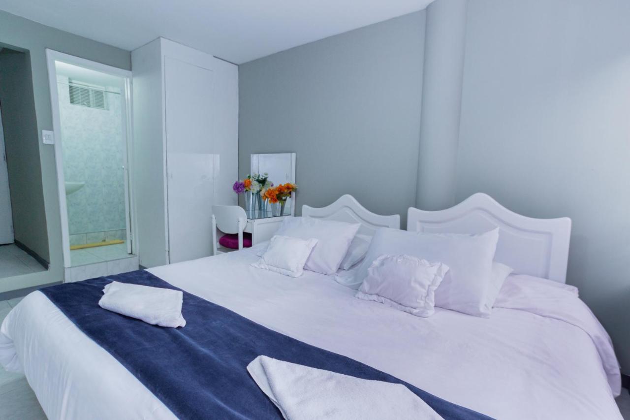 Apartasuites & Hotel Bogota Teusaquillo Bagian luar foto
