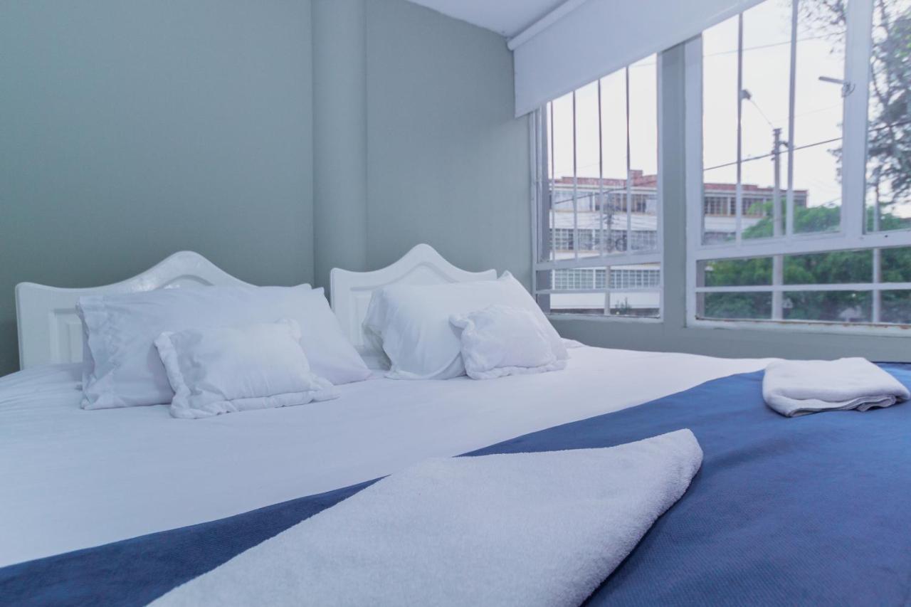 Apartasuites & Hotel Bogota Teusaquillo Bagian luar foto